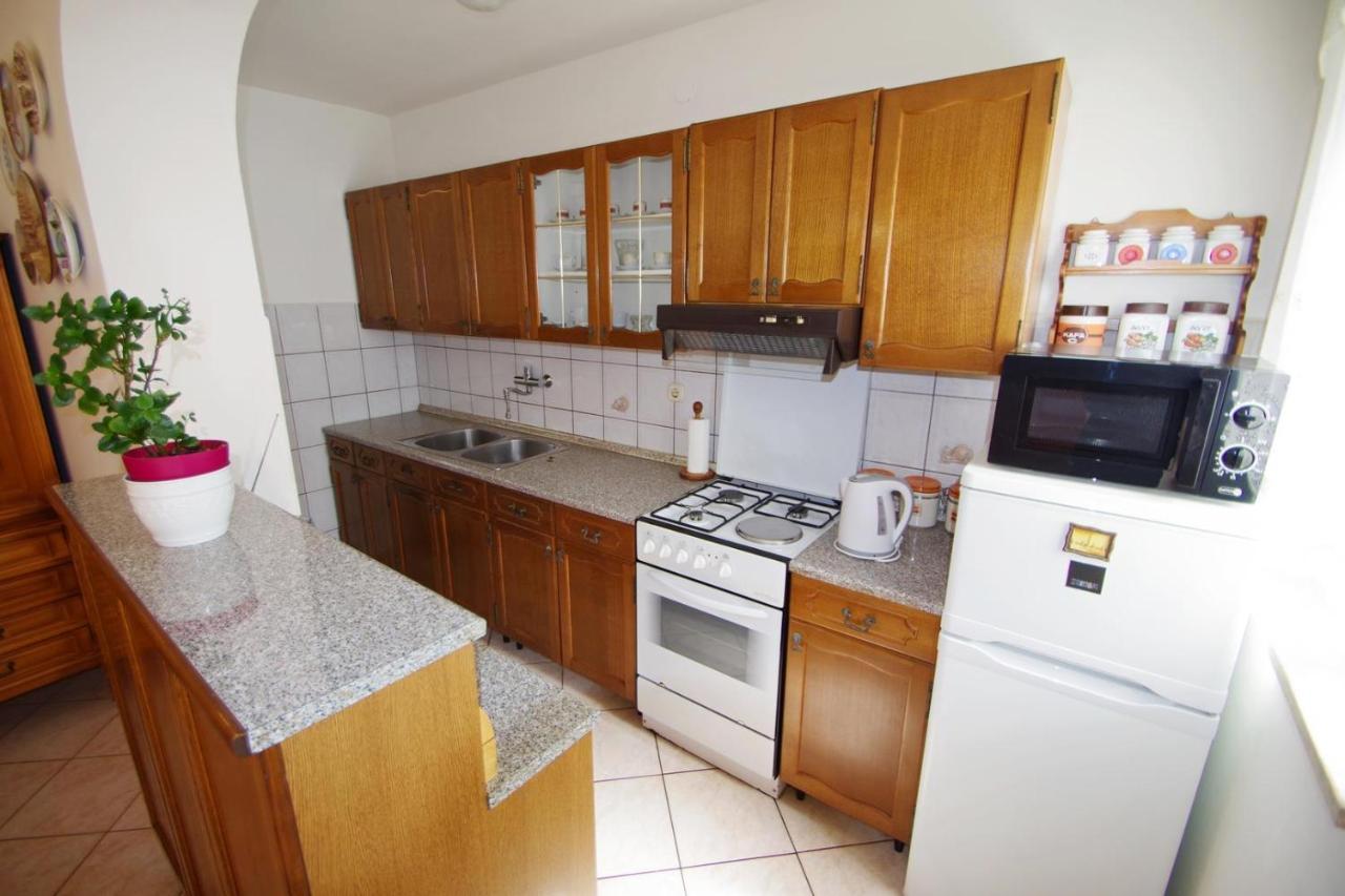 Apartment Ana Pula Buitenkant foto