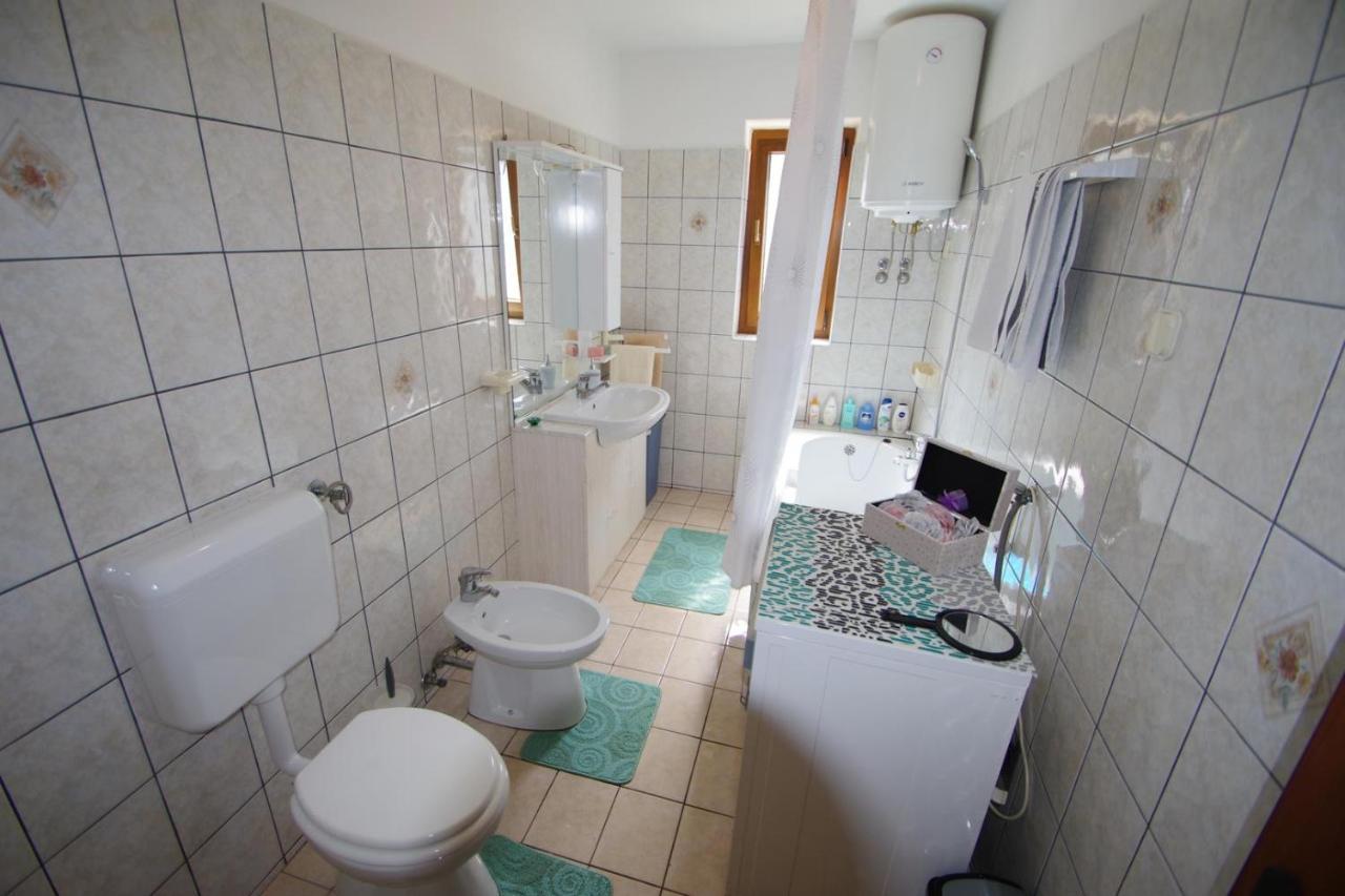 Apartment Ana Pula Buitenkant foto