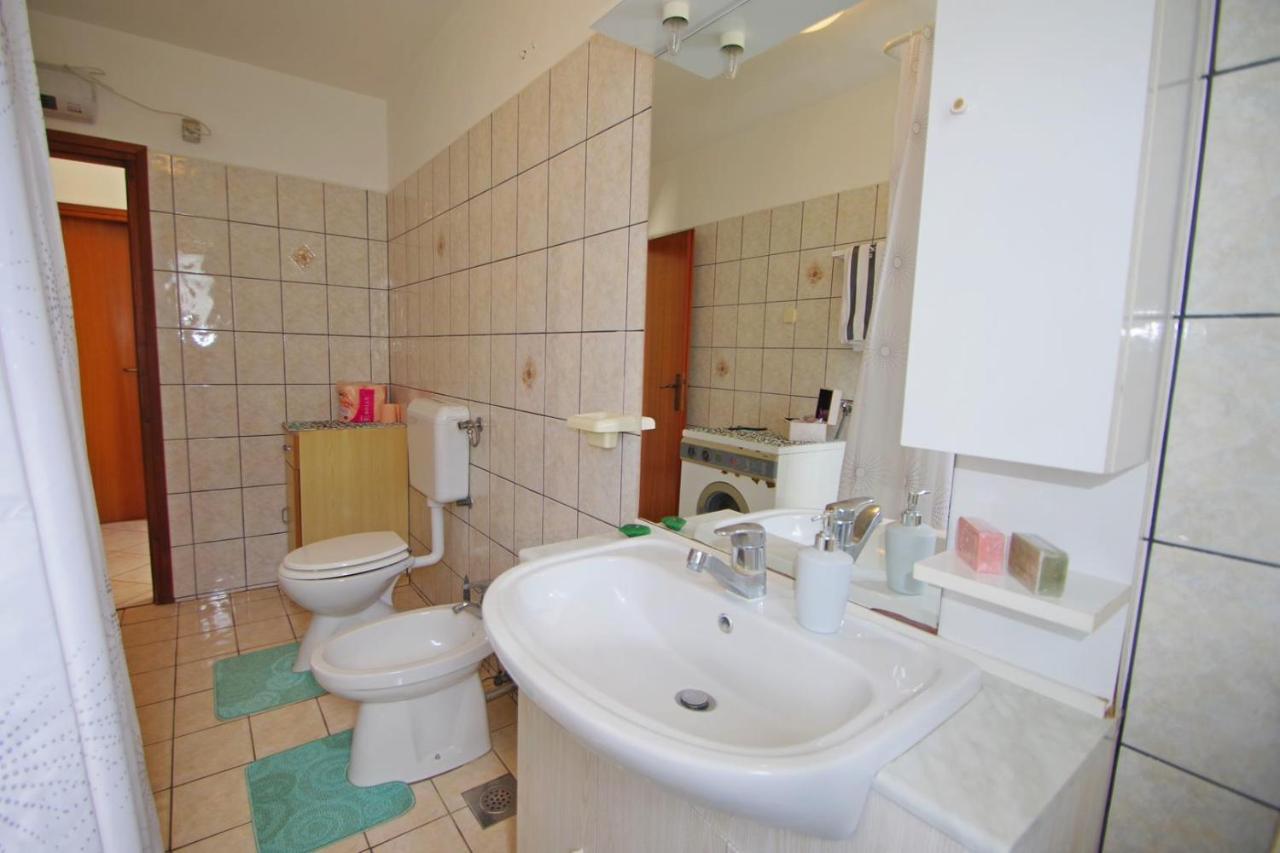 Apartment Ana Pula Buitenkant foto